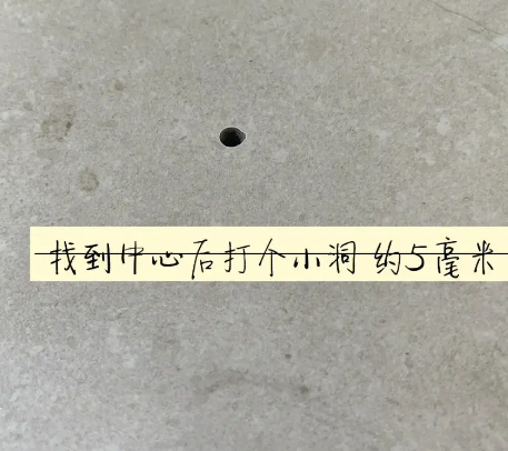 威信瓷砖空鼓维修公司专业解答在瓷砖铺贴过程中，如果砂料搅拌不均匀，将会带来以下问题